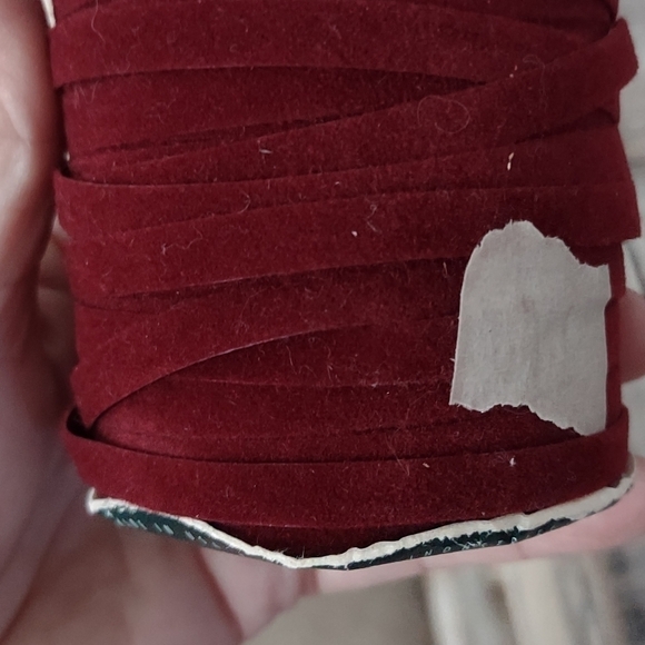 LARGE Bundle Burgundy Velvet Ribbon & Bows - Picture 10 of 12